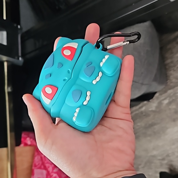 Pokemon bulbasaur air pod case - Picture 2 of 4